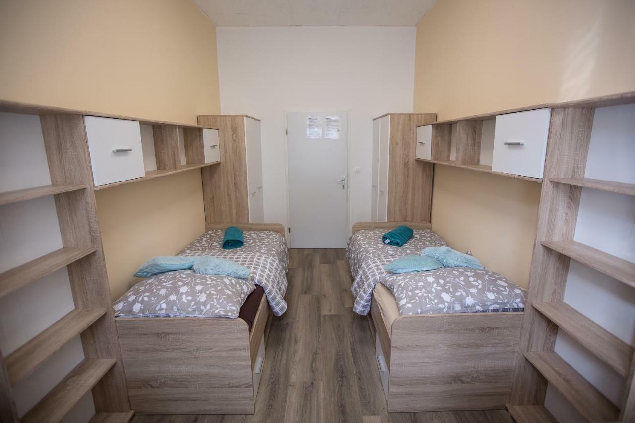 Minidorm Rooms In Heart Of City Center Marburg Exterior foto